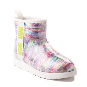 UGG® Classic Clear Mini II Pixelate Multicolor Boot
